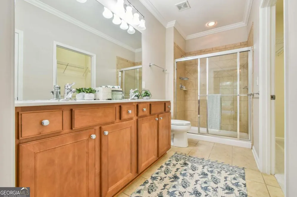 6136 Longleaf DR Hoschton, GA 30548