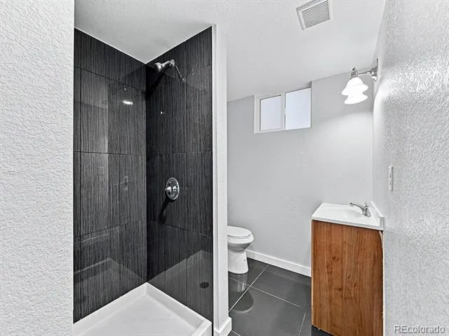 8671 Hopkins Drive Denver, CO 80229