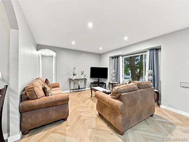 8671 Hopkins Drive Denver, CO 80229