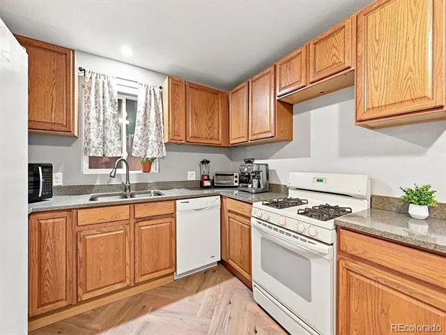 8671 Hopkins Drive Denver, CO 80229