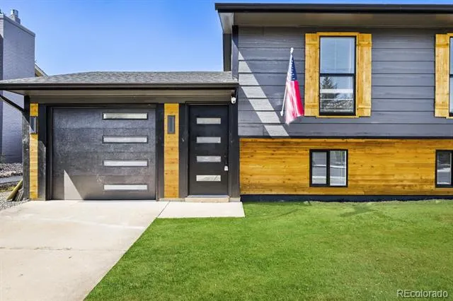 285 Vulcan Street Louisville, CO 80027