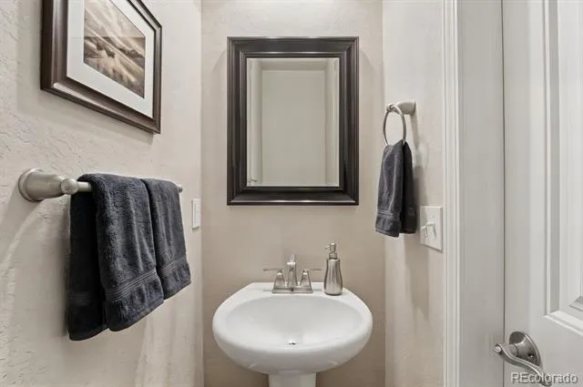 1518 York Road Colorado Springs, CO 80918