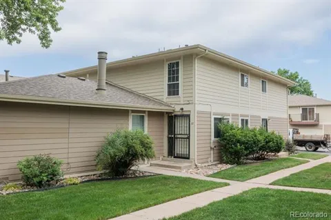 1250 S Monaco Street Parkway #87