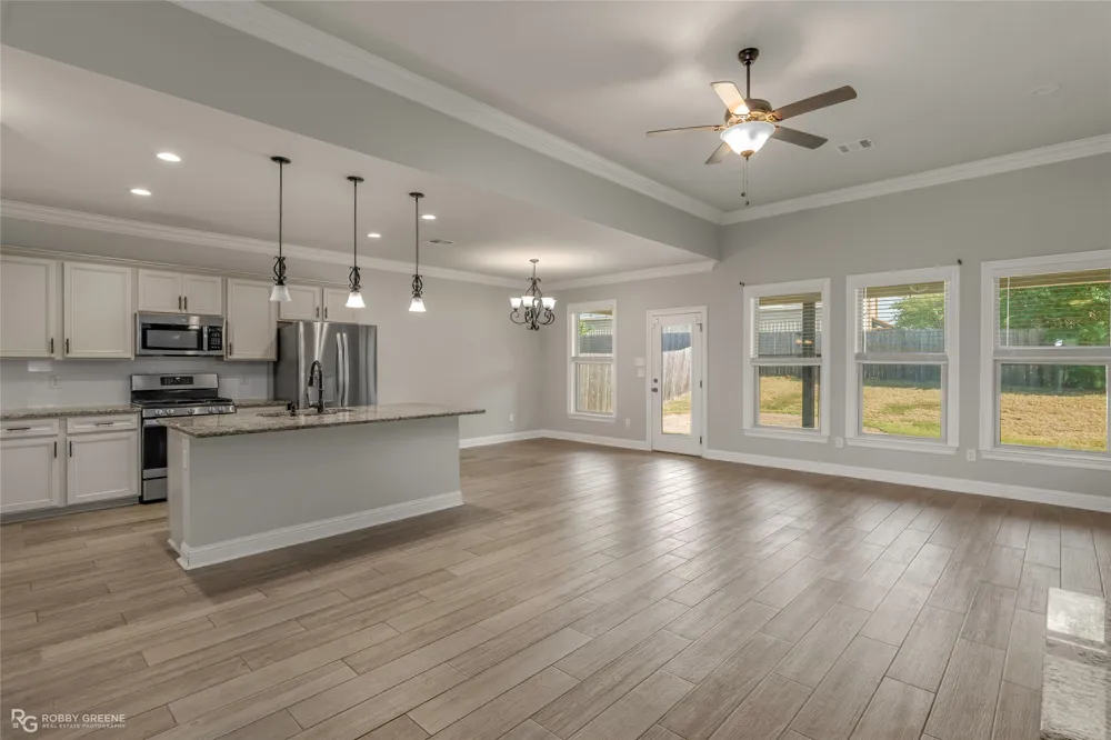 104 Brimestone Loop Benton, LA 71006