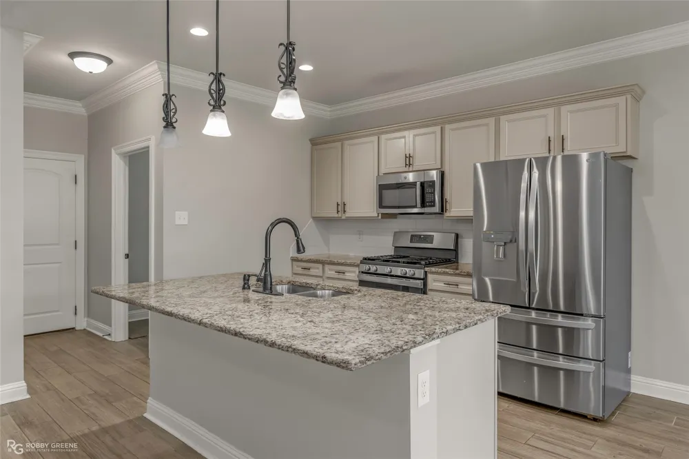 104 Brimestone Loop Benton, LA 71006