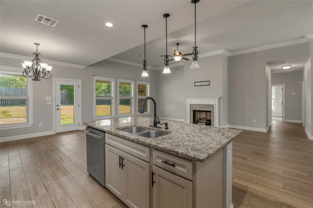 104 Brimestone Loop Benton, LA 71006