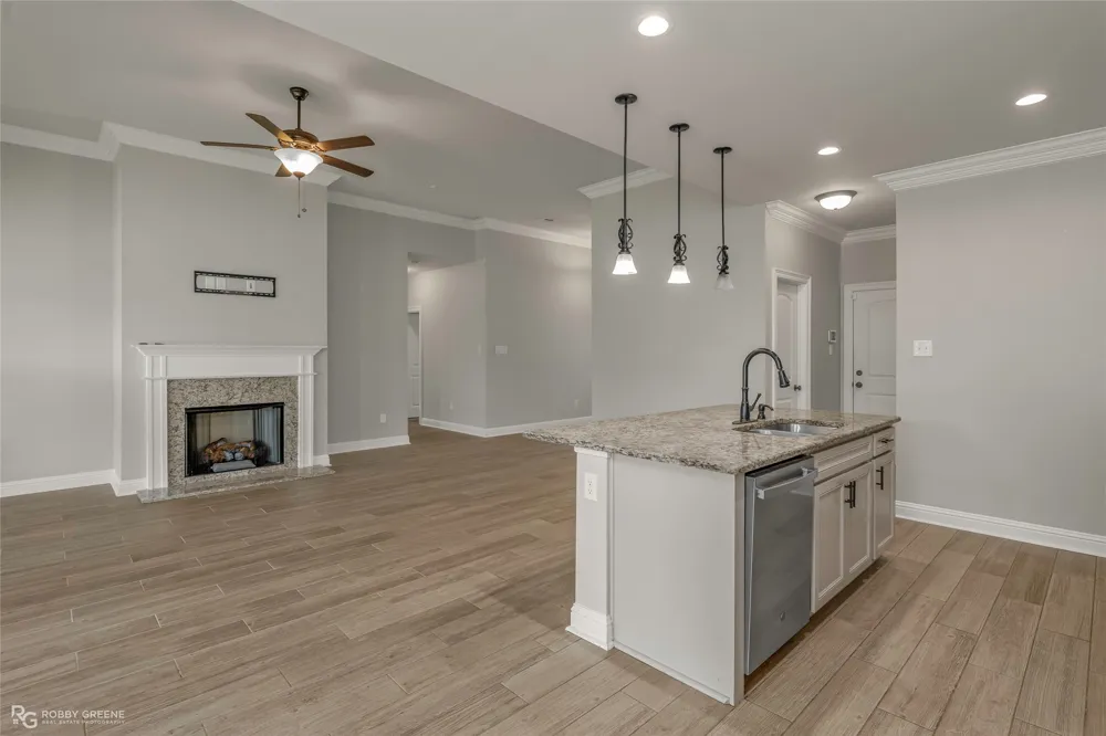 104 Brimestone Loop Benton, LA 71006