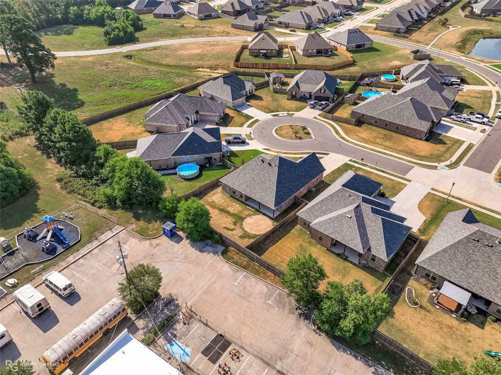 104 Brimestone Loop Benton, LA 71006