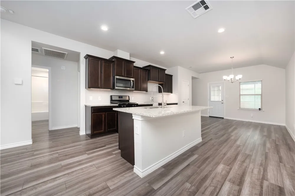 7609 Herd Rider Ln Corpus Christi, TX 78414