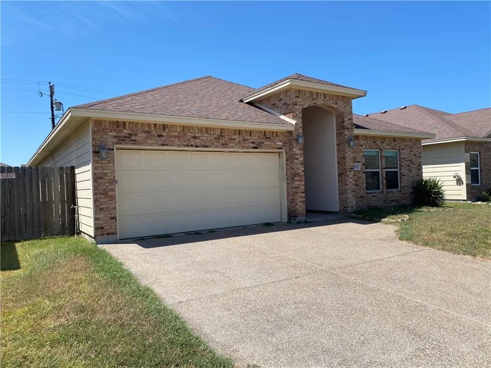 3837 Woodhouse Corpus Christi, TX 78414