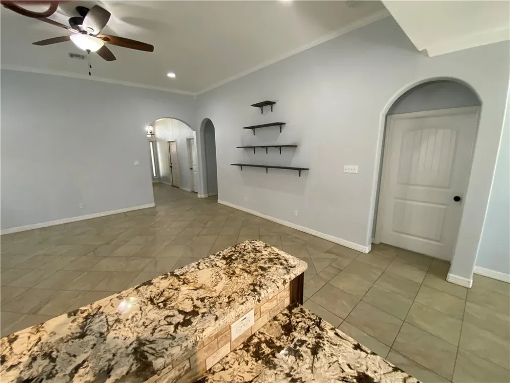 3837 Woodhouse Corpus Christi, TX 78414