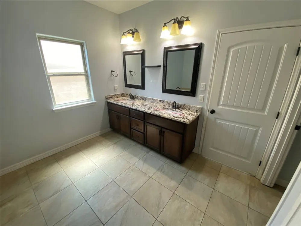 3837 Woodhouse Corpus Christi, TX 78414