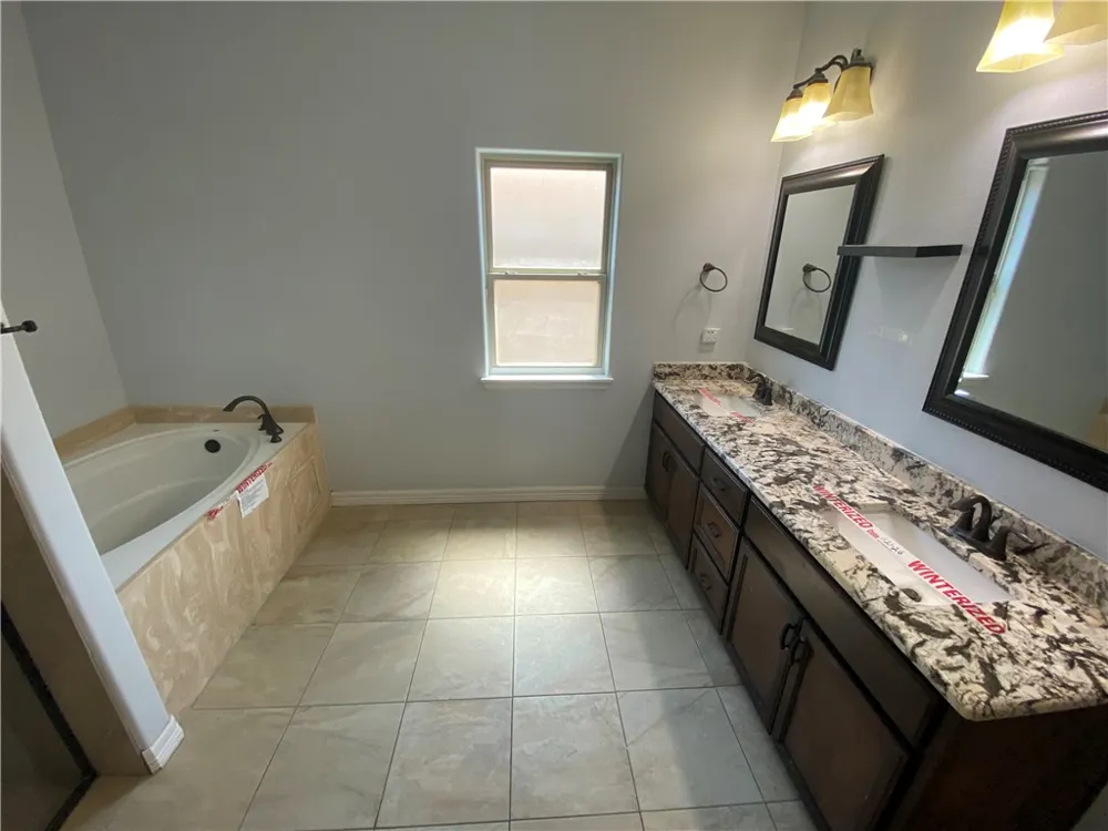 3837 Woodhouse Corpus Christi, TX 78414