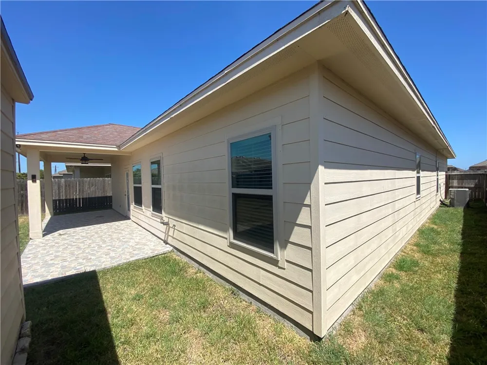 3837 Woodhouse Corpus Christi, TX 78414
