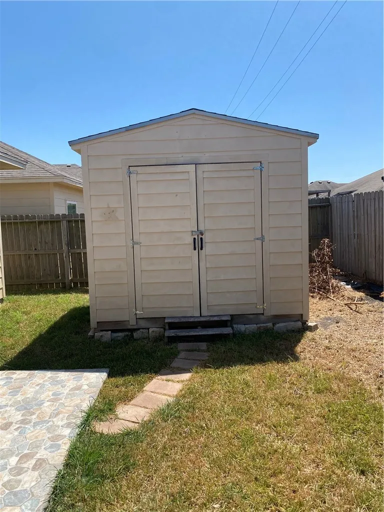 3837 Woodhouse Corpus Christi, TX 78414