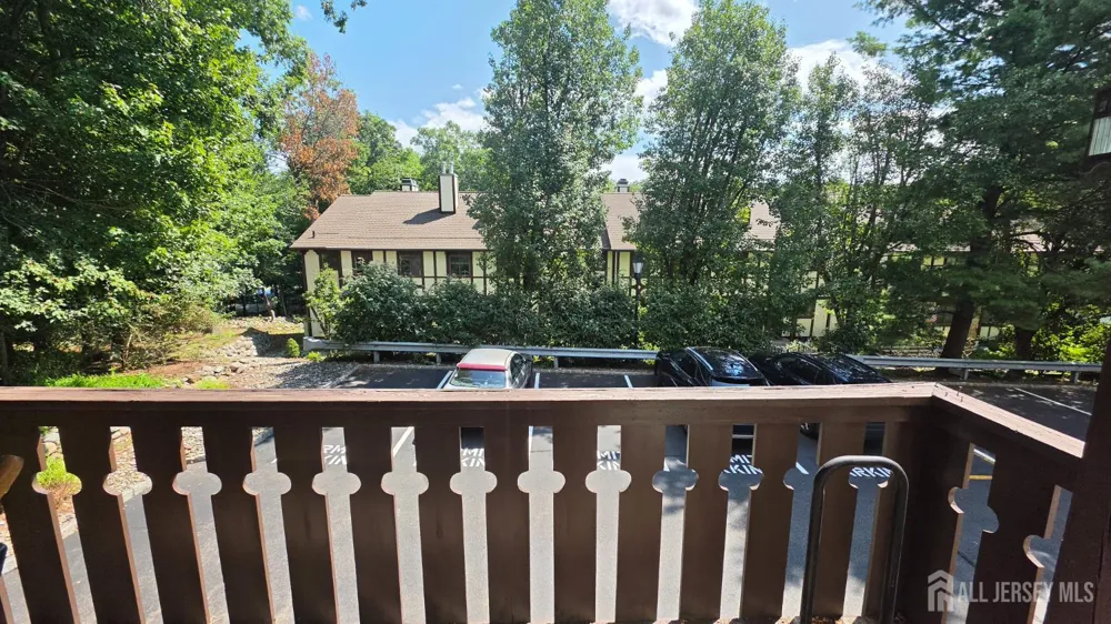 201 Mark Twain Way Mahwah, NJ 07430