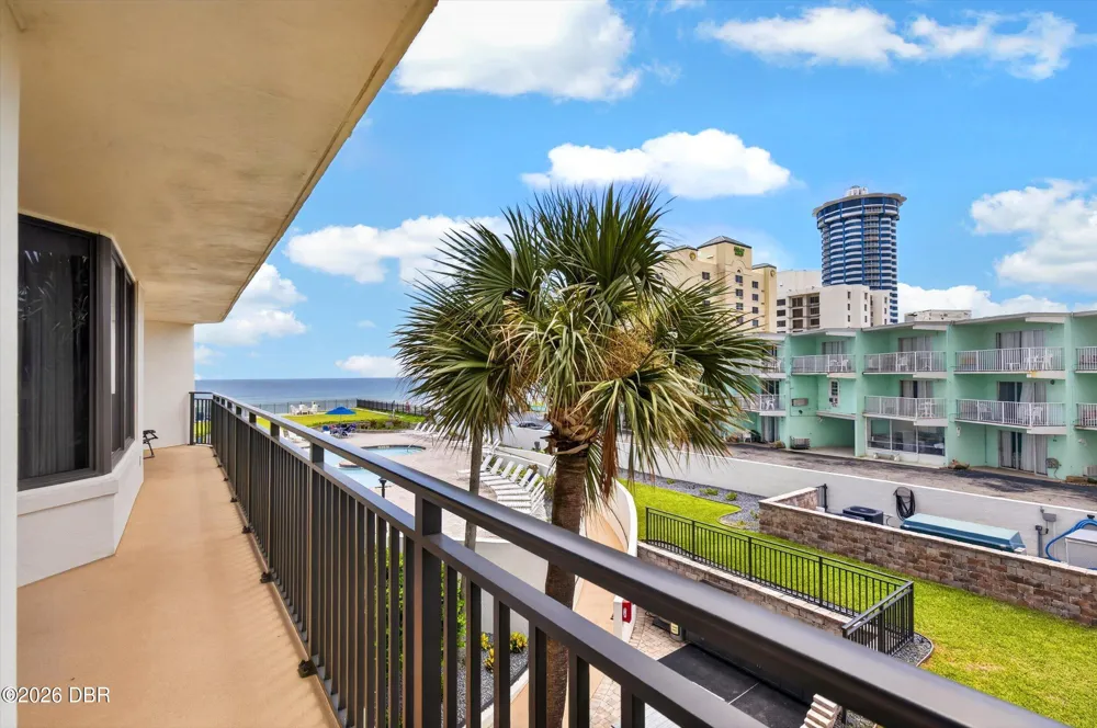 2555 S Atlantic Avenue #207 Daytona Beach Shores, FL 32118