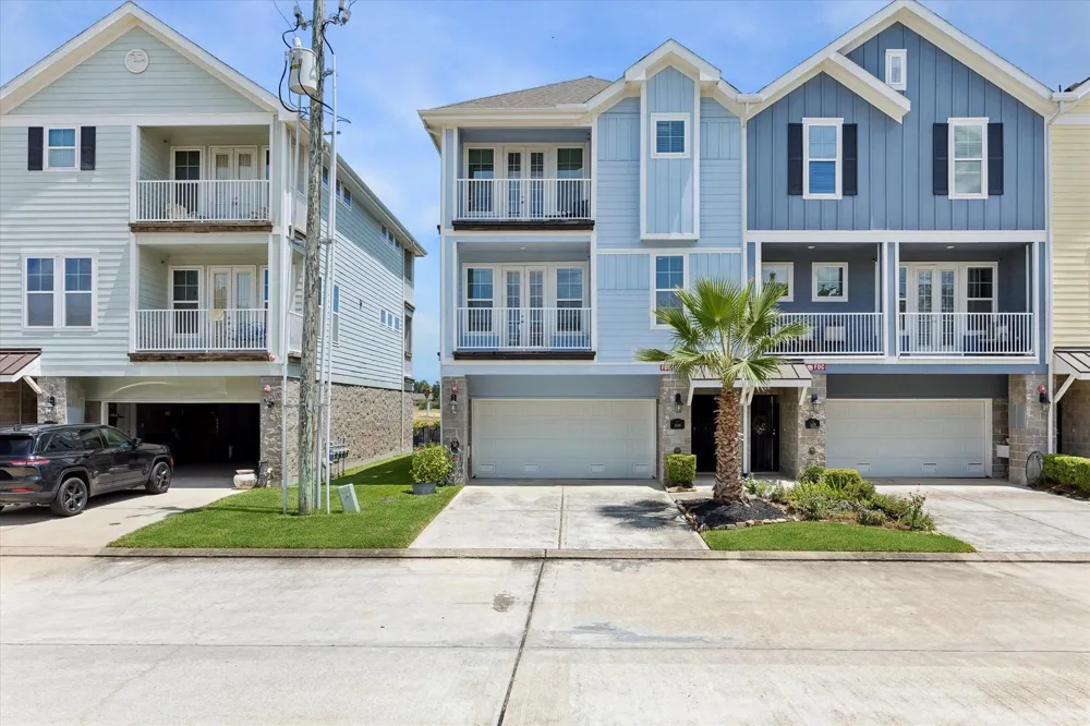 1420 Veranda Mist League City, TX 77573