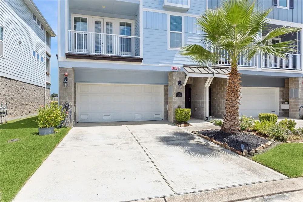 1420 Veranda Mist League City, TX 77573
