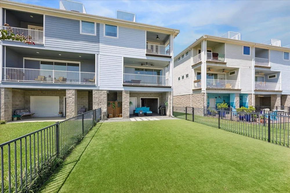 1420 Veranda Mist League City, TX 77573