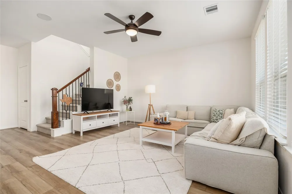 8202 Leisure Point Drive Cypress, TX 77433