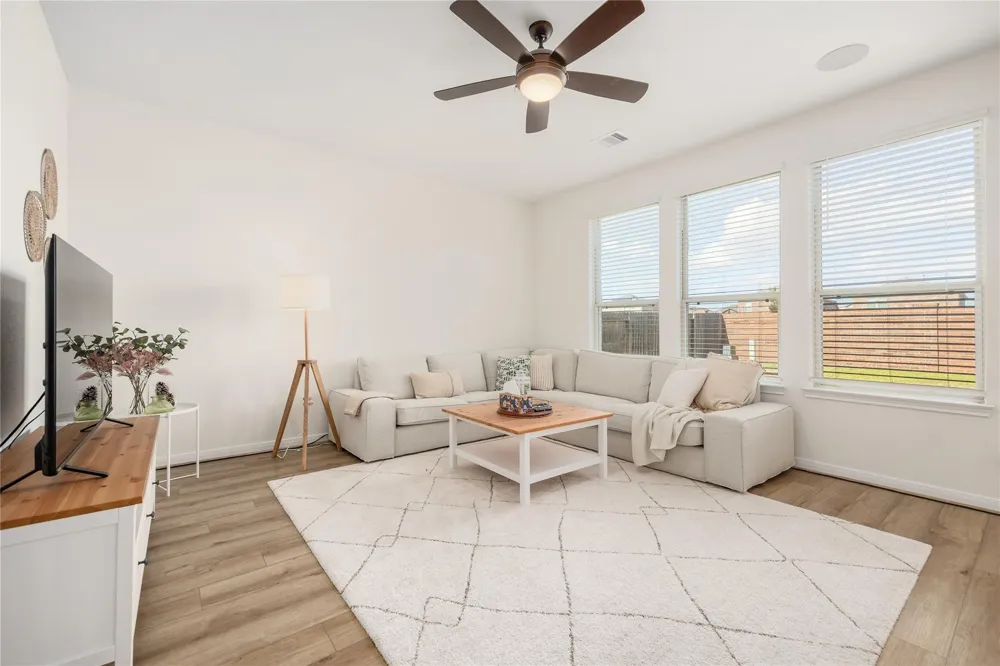 8202 Leisure Point Drive Cypress, TX 77433