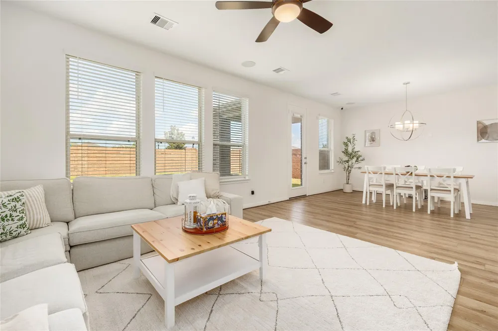 8202 Leisure Point Drive Cypress, TX 77433