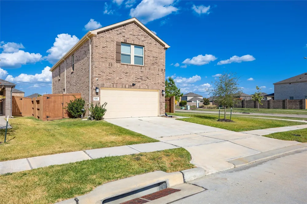 8202 Leisure Point Drive Cypress, TX 77433