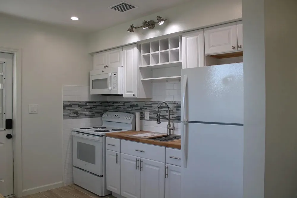 47 SE 12TH STREET Dania Beach, FL 33004