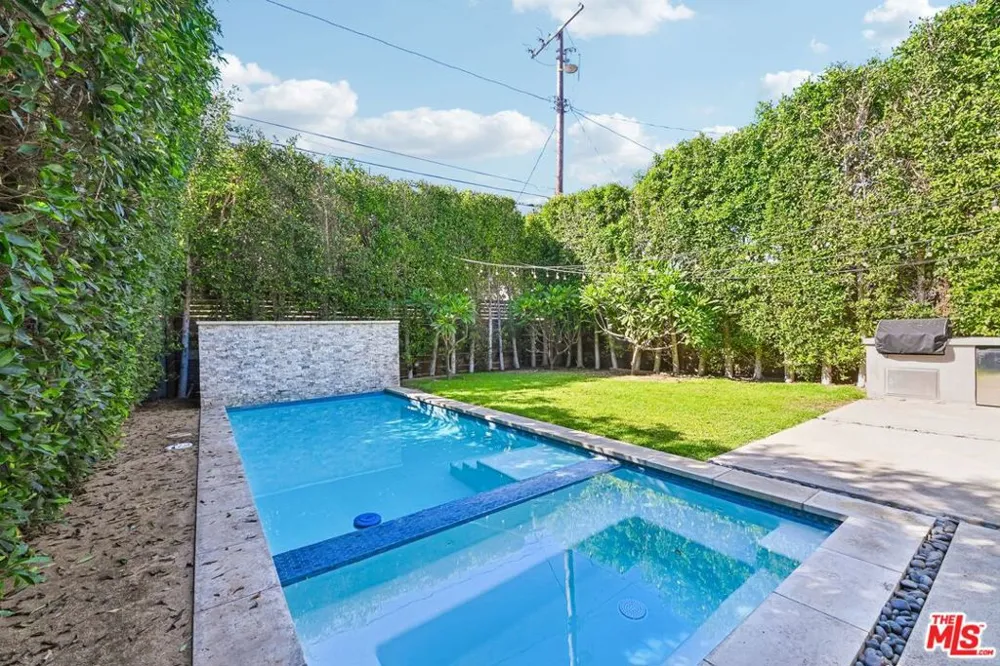 1037 Palms Boulevard Los Angeles, CA 90291