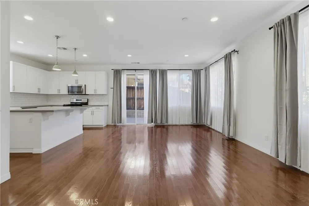 201 Encanto Monterey Park, CA 91755