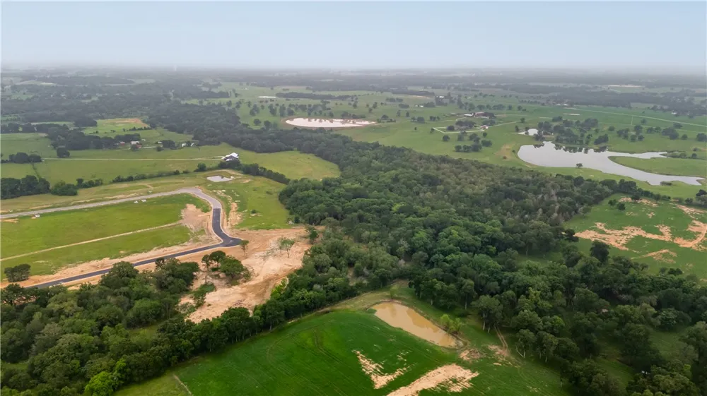 138 Pueblo Drive Caldwell, TX 77836