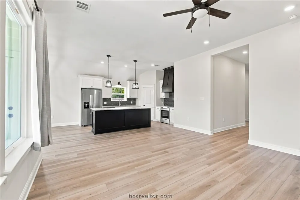 520 Combine Road Snook, TX 77879