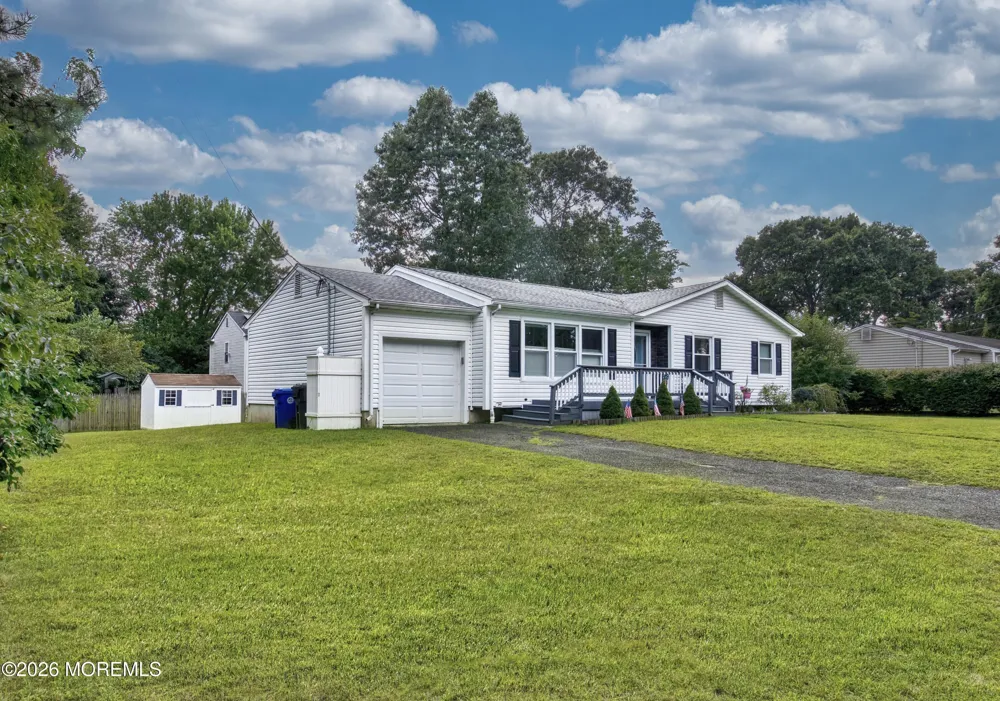 120 Algonquin trl. Brick, NJ 08724