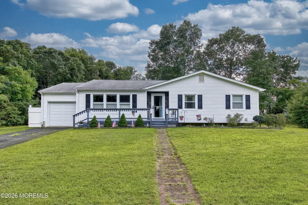 120 Algonquin trl. Brick, NJ 08724