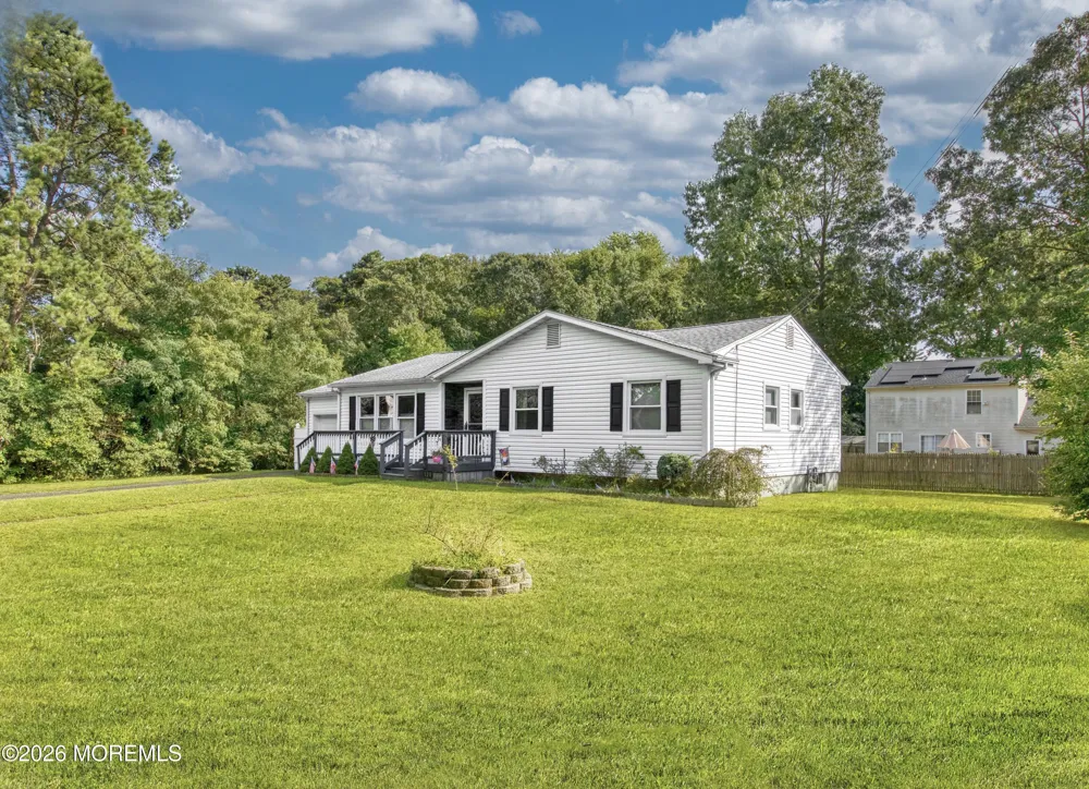 120 Algonquin trl. Brick, NJ 08724
