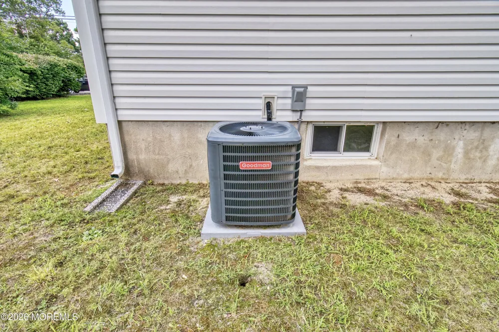 120 Algonquin trl. Brick, NJ 08724