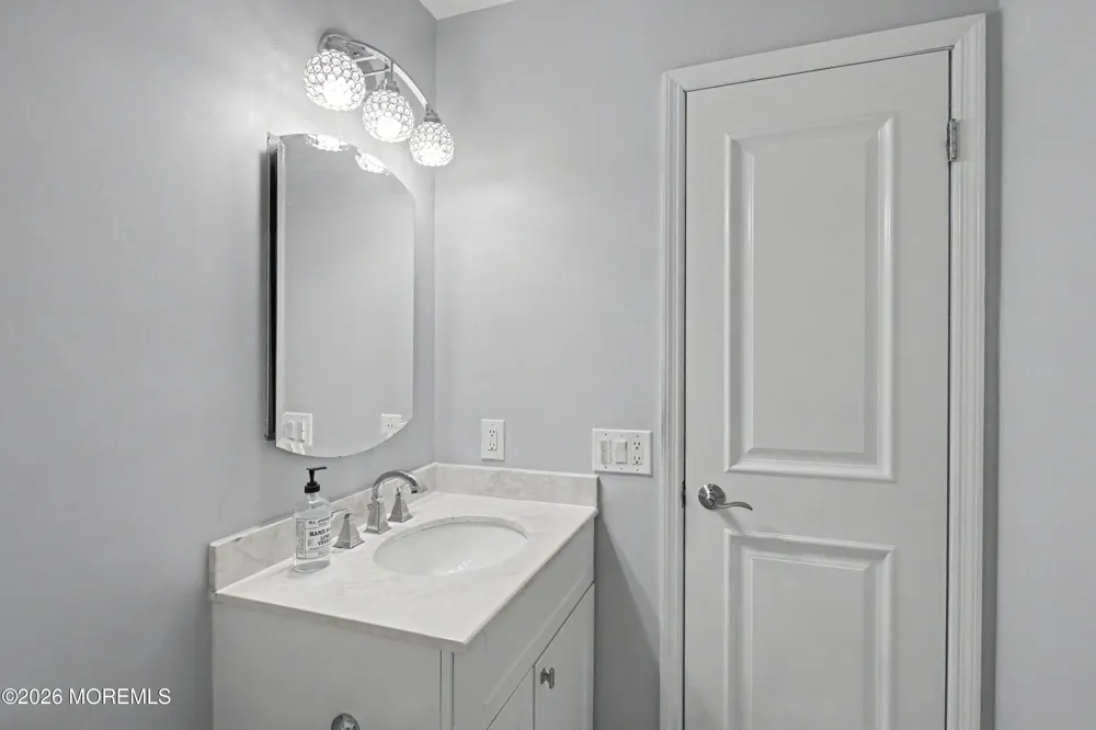 120 Algonquin trl. Brick, NJ 08724