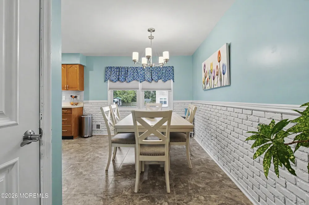 120 Algonquin trl. Brick, NJ 08724