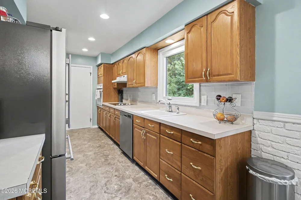120 Algonquin trl. Brick, NJ 08724