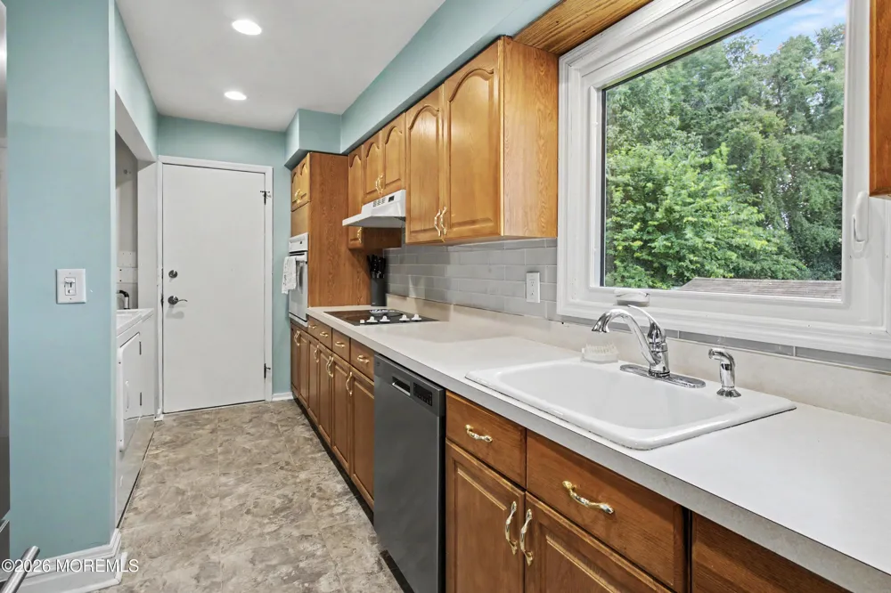 120 Algonquin trl. Brick, NJ 08724