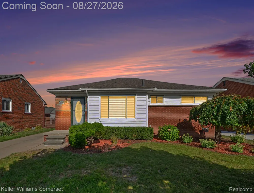 29100 Rosemont Street Roseville City, MI 48066