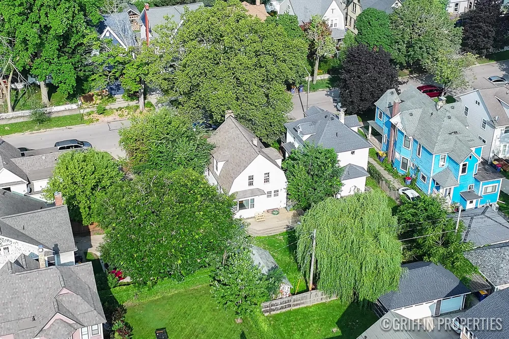 360 Carlton Avenue SE Grand Rapids City, MI 49506