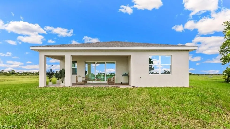 17950 Shade Tree Loop Punta Gorda, FL 33982