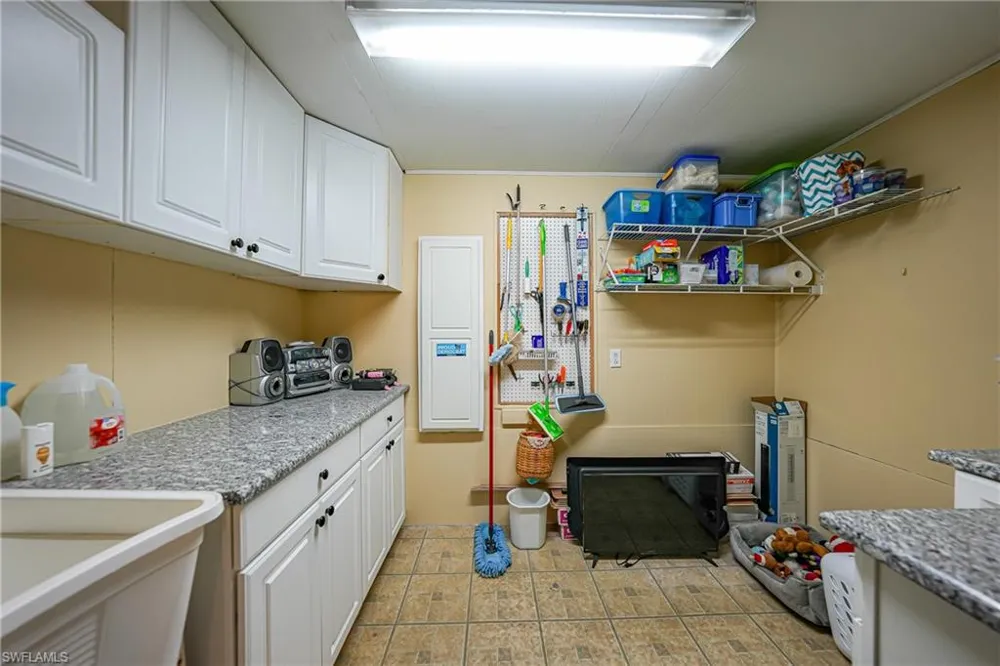 18366 Burkholder Circle Port Charlotte, FL 33948