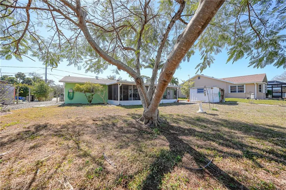 18366 Burkholder Circle Port Charlotte, FL 33948