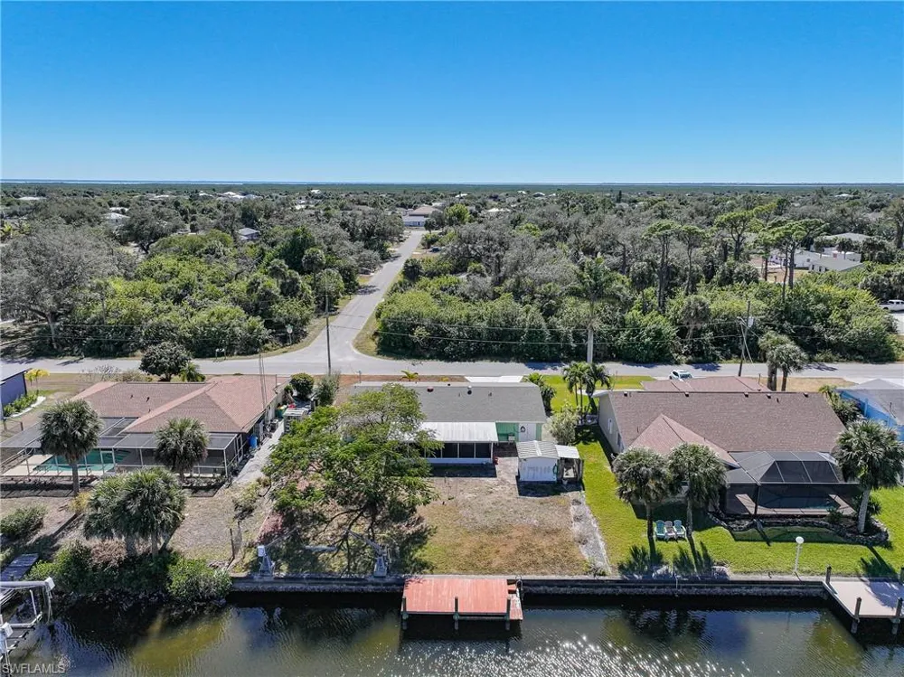 18366 Burkholder Circle Port Charlotte, FL 33948