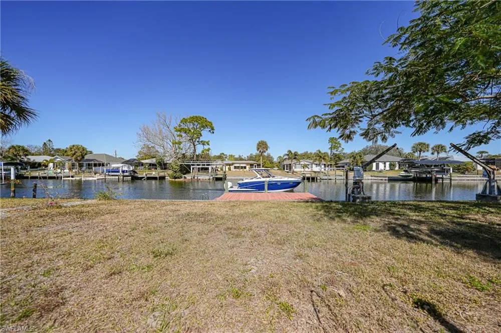 18366 Burkholder Circle Port Charlotte, FL 33948