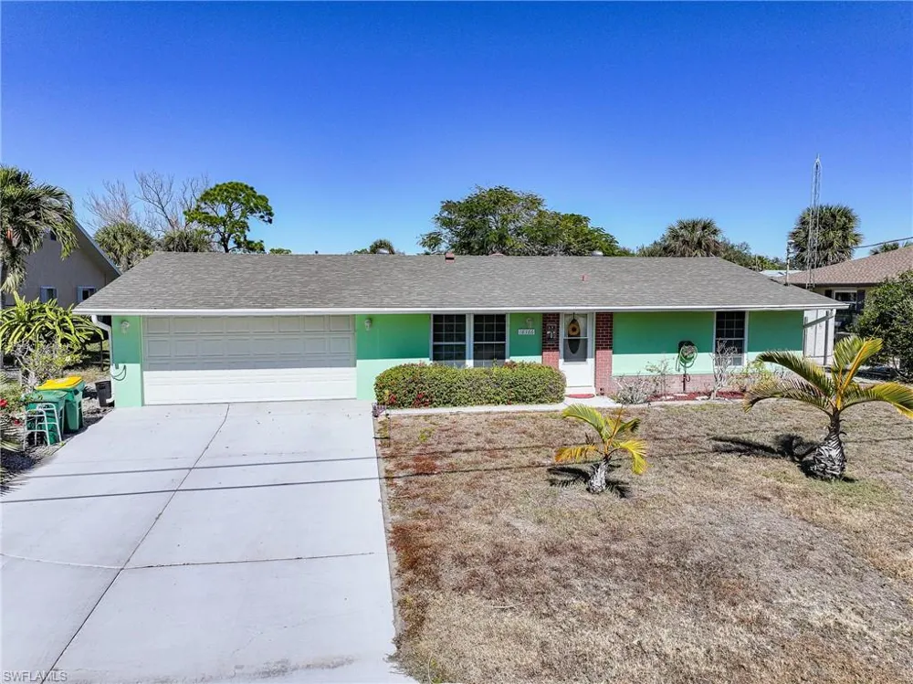 18366 Burkholder Circle Port Charlotte, FL 33948