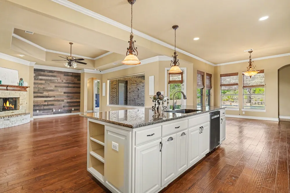 6909 Heritage Oaks Drive Mansfield, TX 76063